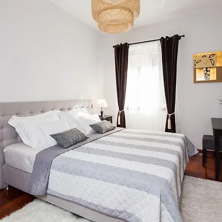 스위트 셀레브레이션 스플리트